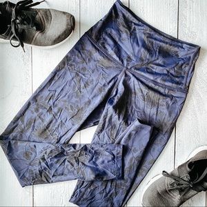 Beyond Yoga high waisted midi legging